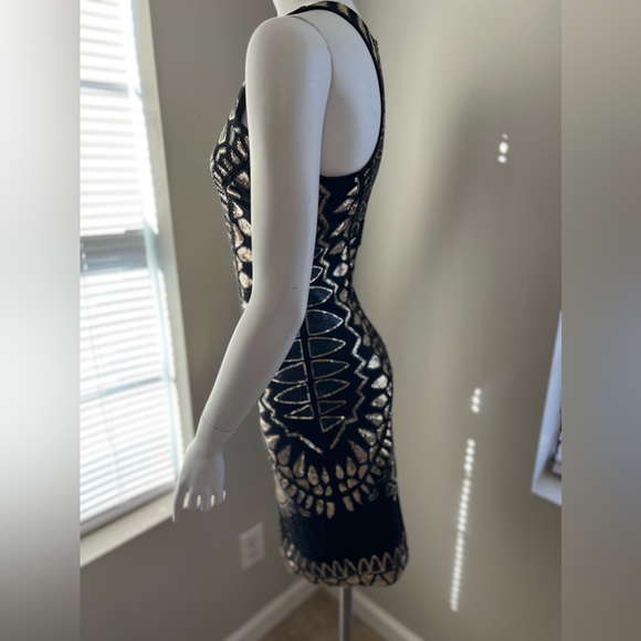 Black spandex dress with gold sequins Verte size Medium NWT New Years Eve Dress - Picture 5 of 7